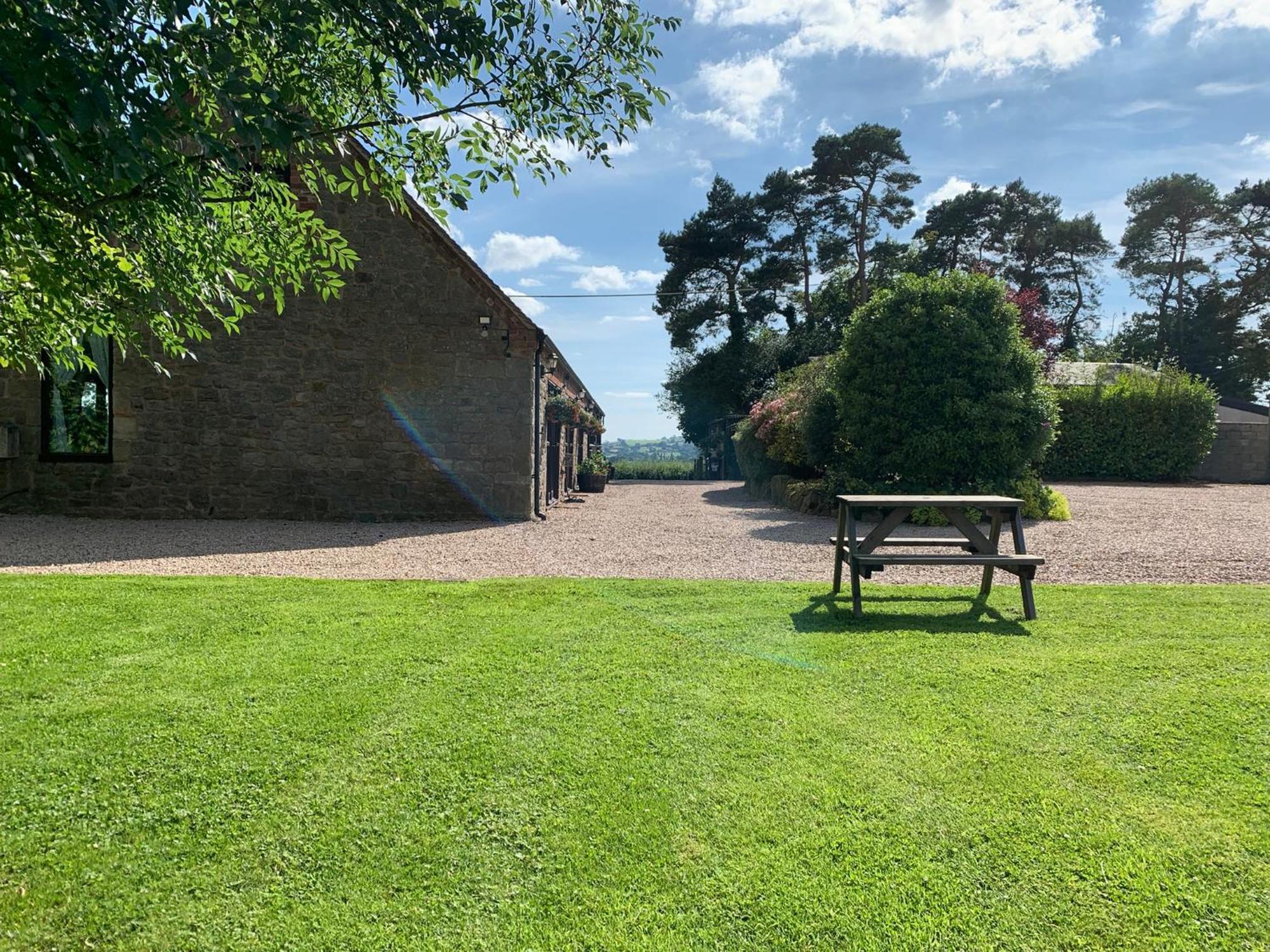 Upper Home Farm Plaish Eksteriør bilde